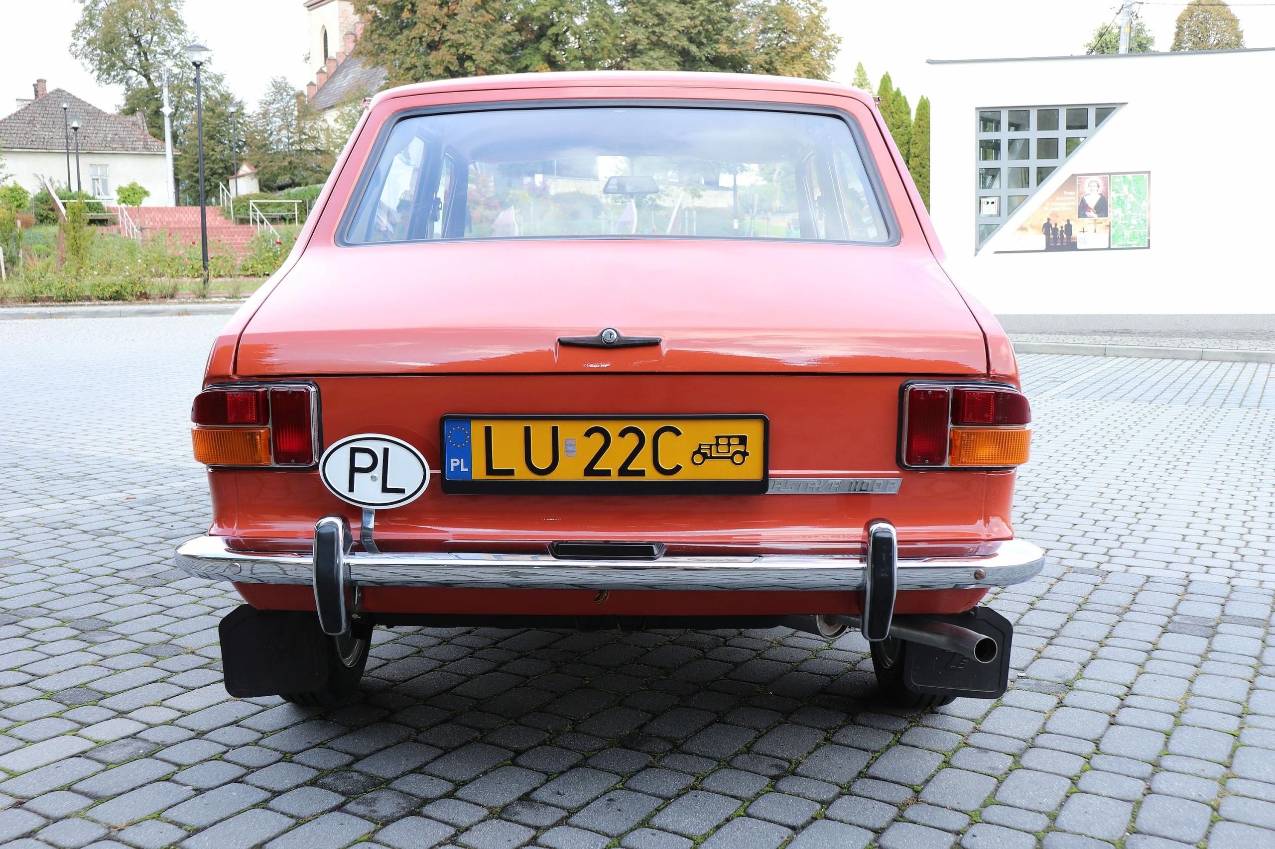 ZASTAVA 1100p - 1979 - Piękny oryginalny stan. - zdjęcie 6 ZASTAVA 1100p - 1979 - Piękny oryginalny stan.