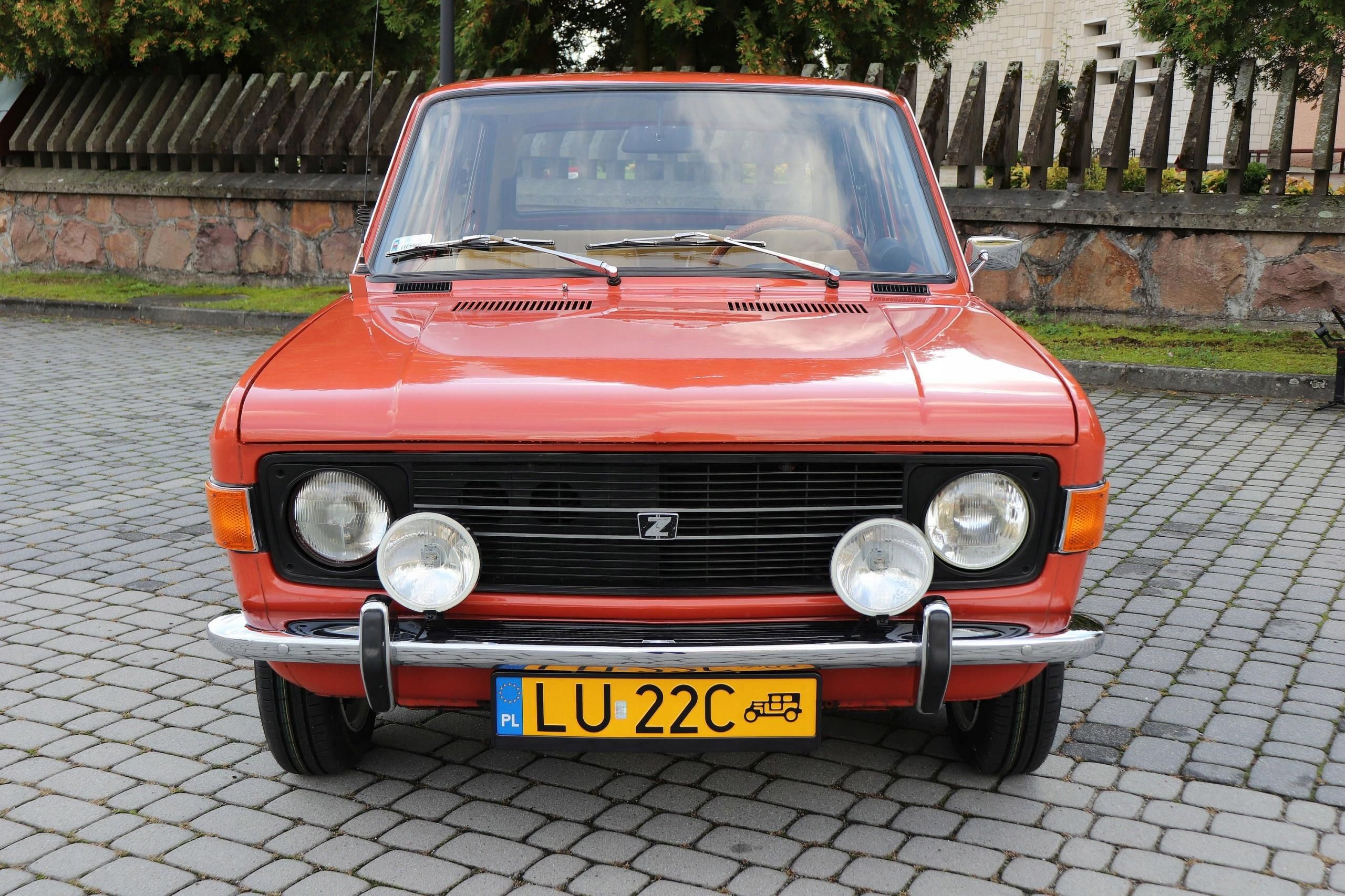 ZASTAVA 1100p - 1979 - Piękny oryginalny stan. - zdjęcie 9 ZASTAVA 1100p - 1979 - Piękny oryginalny stan.