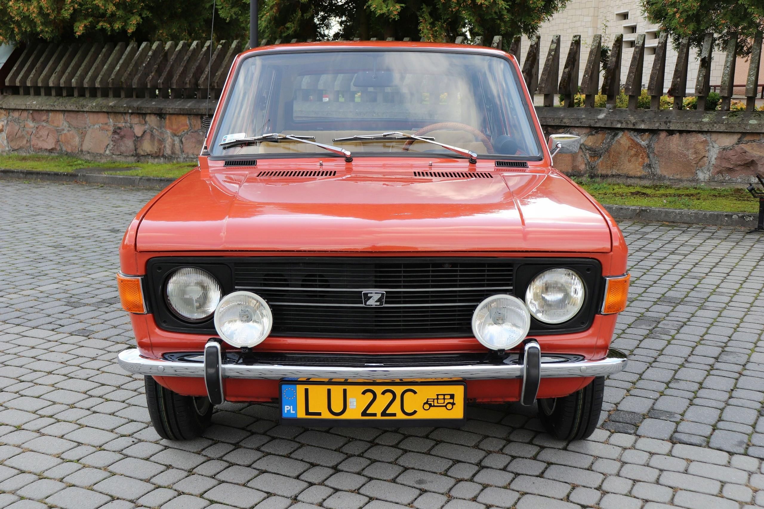 ZASTAVA 1100p - 1979 - Piękny oryginalny stan.