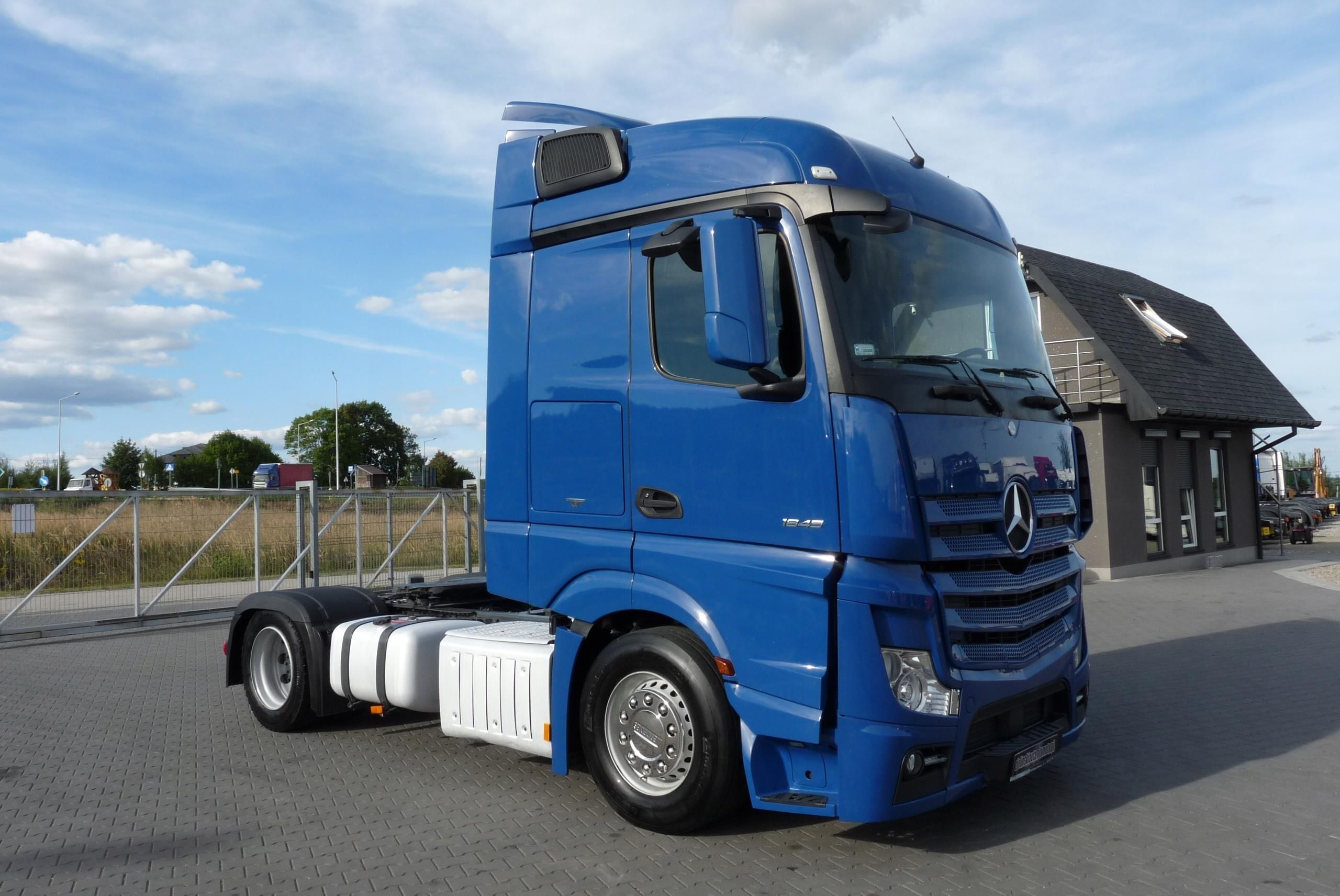 Mercedes-Benz ACTROS 1845 / EURO 6 / LOW DECK /