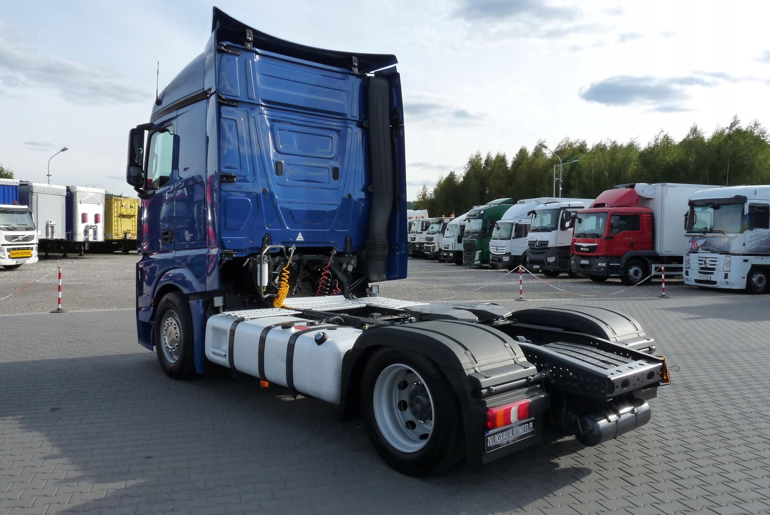 Mercedes-Benz ACTROS 1845 / EURO 6 / LOW DECK /