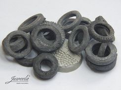 Zdjęcie Juweela Zużyte Duże Opony Uniwersalne - Białystok