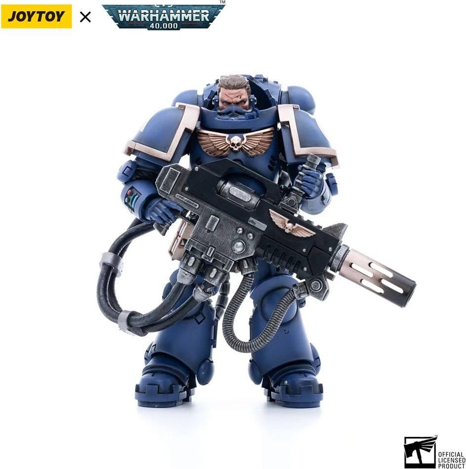 JoyToy Warhammer 40.000 Action Figure 1/18 – Ultramarines Primaris Captain Con Scudo Reliquia E Spada Potenziata, 12,5 Cm
