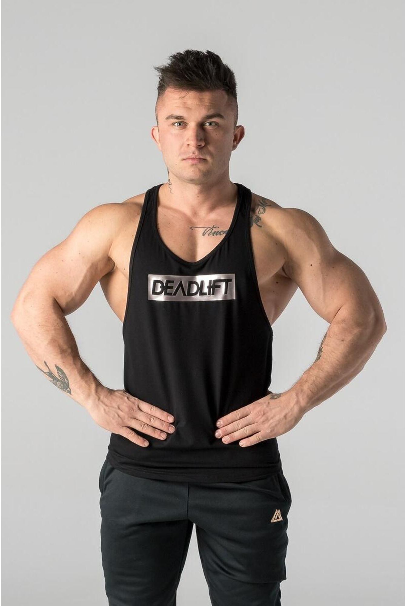 Deadlifting Marmot Tank (UK) main image 1
