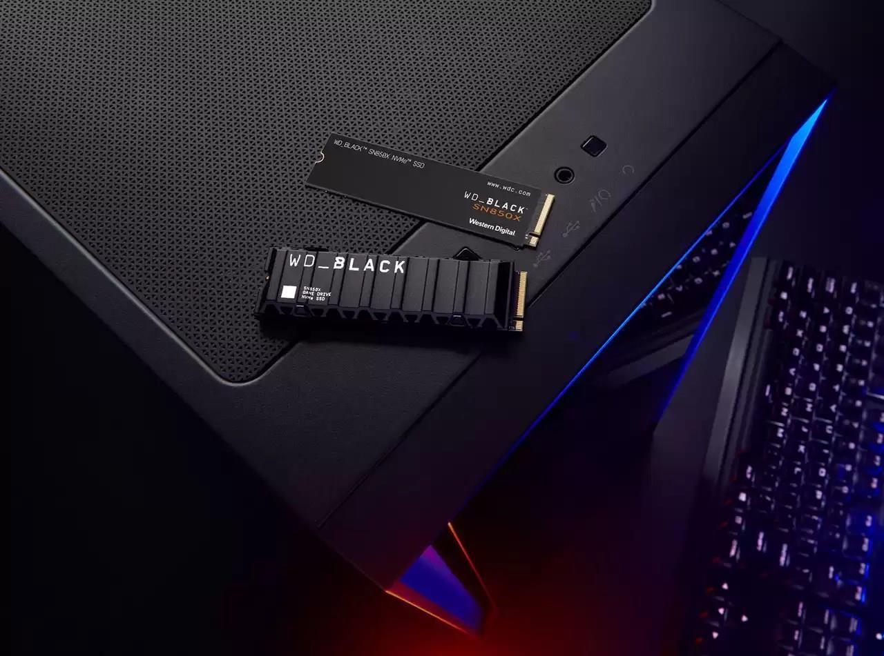 PC周辺機器 WD_Black SN850X NVMe SSD WDS200T2XHE WD 2TB M.2 PCIe Gen4 NVMe Black SN850X - Dyski SSD - Sklep