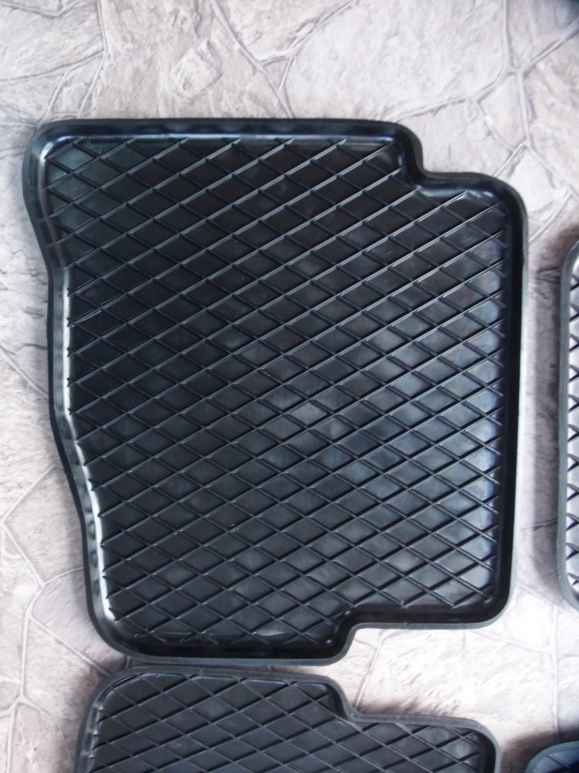 Dywanik samochodowy MatGum Dywaniki Gumowe Do Volkswagen Vw Polo Iv