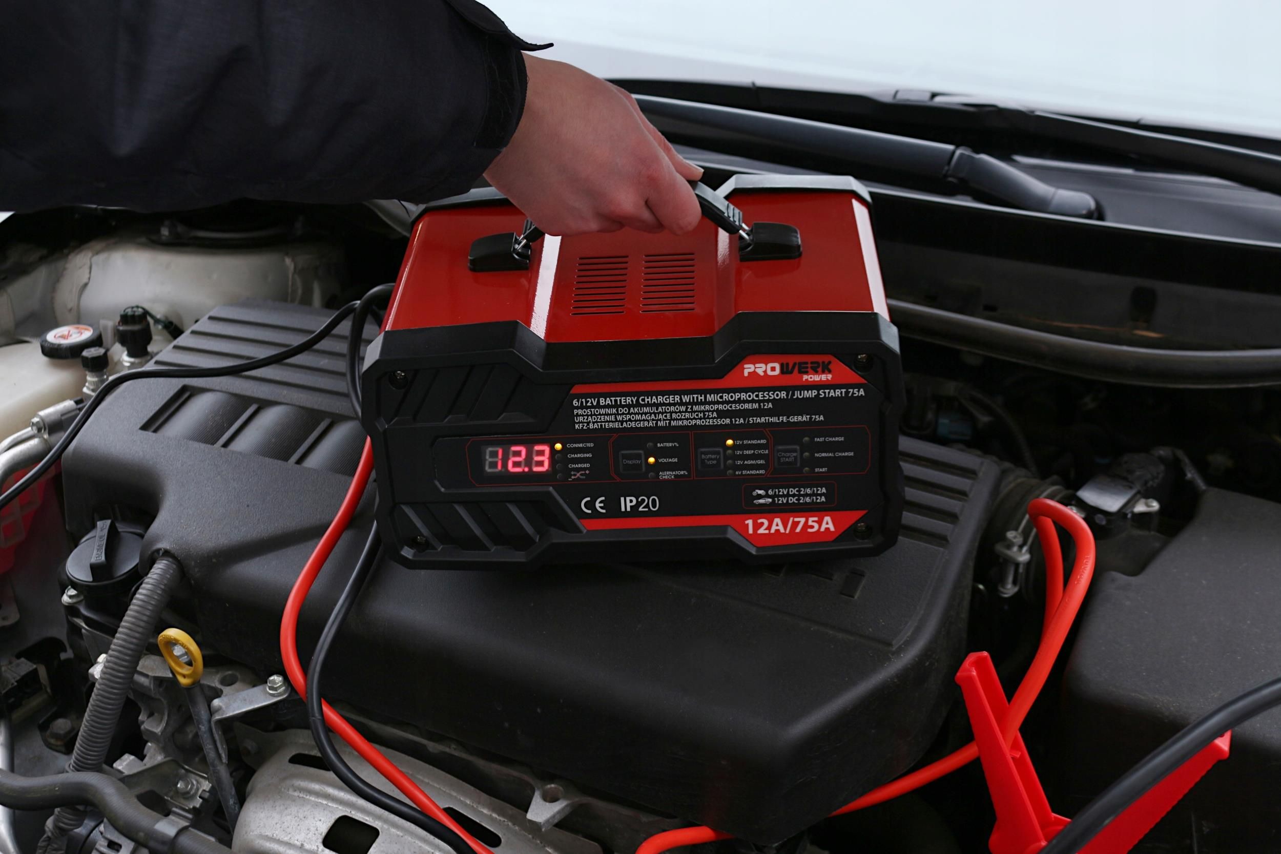 Battery Charger 6V/12V 6A - AXL Outdoor