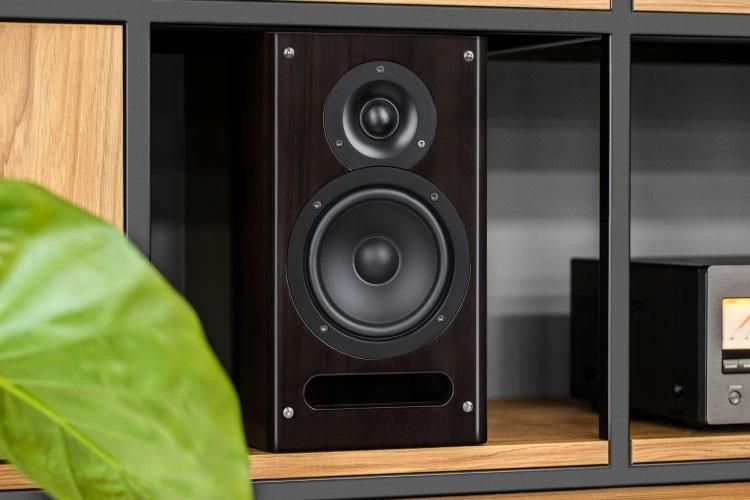 Wieża HiFi Kruger&Matz KM1995 (Wzmacniacz klasy A, CD, USB, Bluetooth, radio cyfrowe DAB+, FM) - zdjęcie 6 Wieża HiFi Kruger&Matz KM1995 (Wzmacniacz klasy A, CD, USB, Bluetooth, radio cyfrowe DAB+, FM)