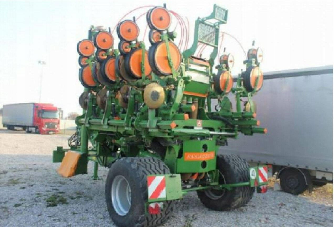 Amazone - zdjęcie 6 Amazone