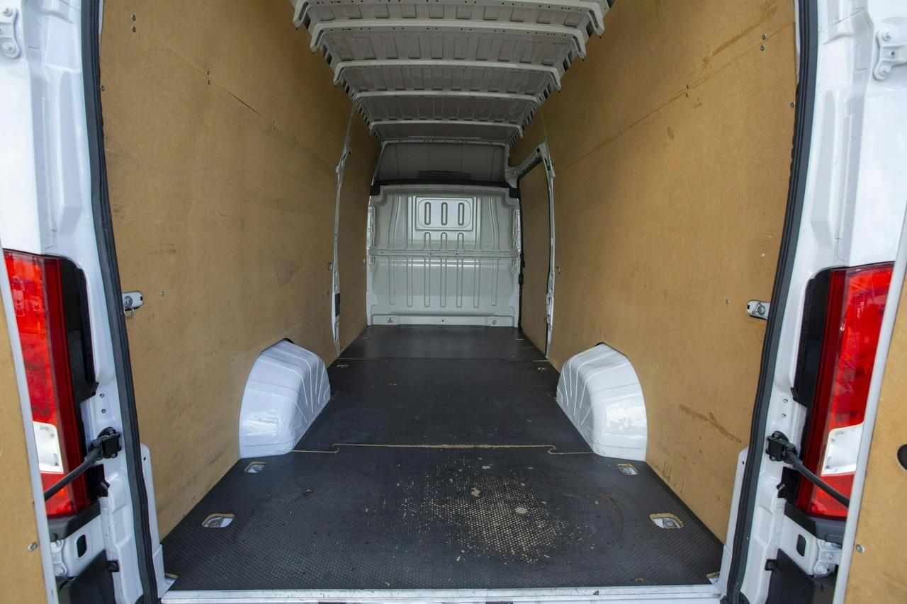 Fiat Ducato L4h3 Mae Laderaum