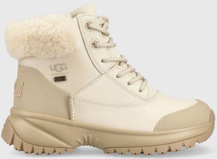 ugg adirondack fluff