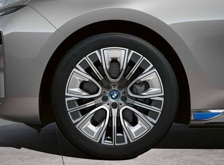 Koła zimowe BMW 20” Aerodynamic wheel 906 Seria 7 (G70) 36115A64983/984