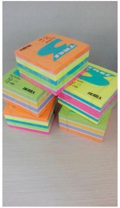 Neonowa Kostka Kartek Samoprzylepnych do Biura
