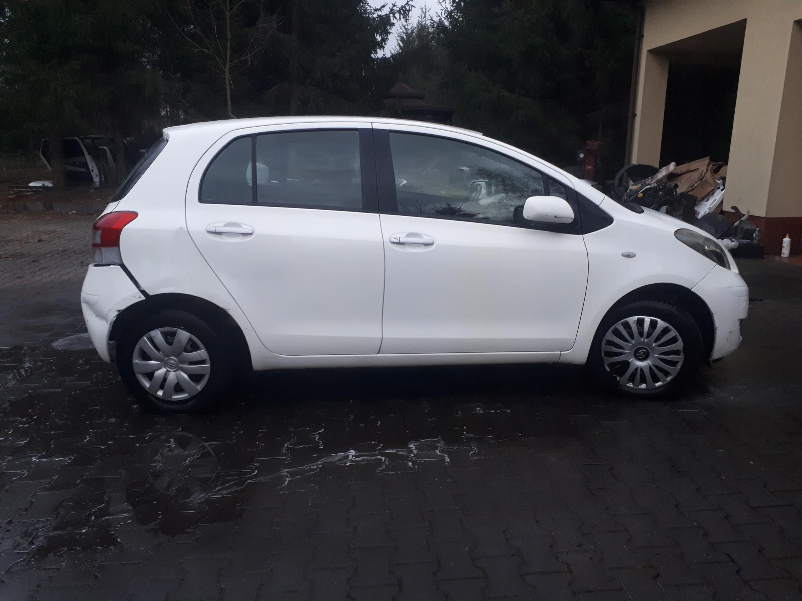 Toyota Yaris 2010r. benzyna klimatronic - Opinie i ceny na Ceneo.pl