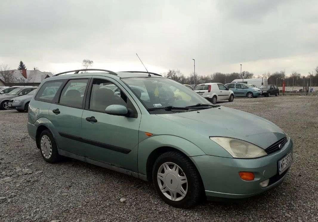 Ford Focus 1.8 Diesel 115KM - zdjęcie 3 Ford Focus 1.8 Diesel 115KM