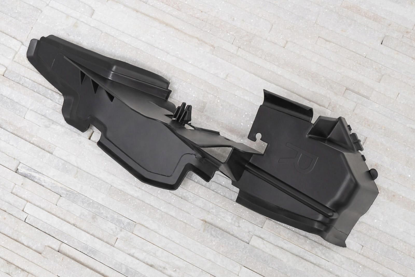 Pour Ford Focus MK3 2014 - 2018 Neuf Avant Pare-Choc Inférieur Centre Pour Ford Focus MK3 2014 - 2018 Neuf Avant Pare-Choc Inférieur Centre