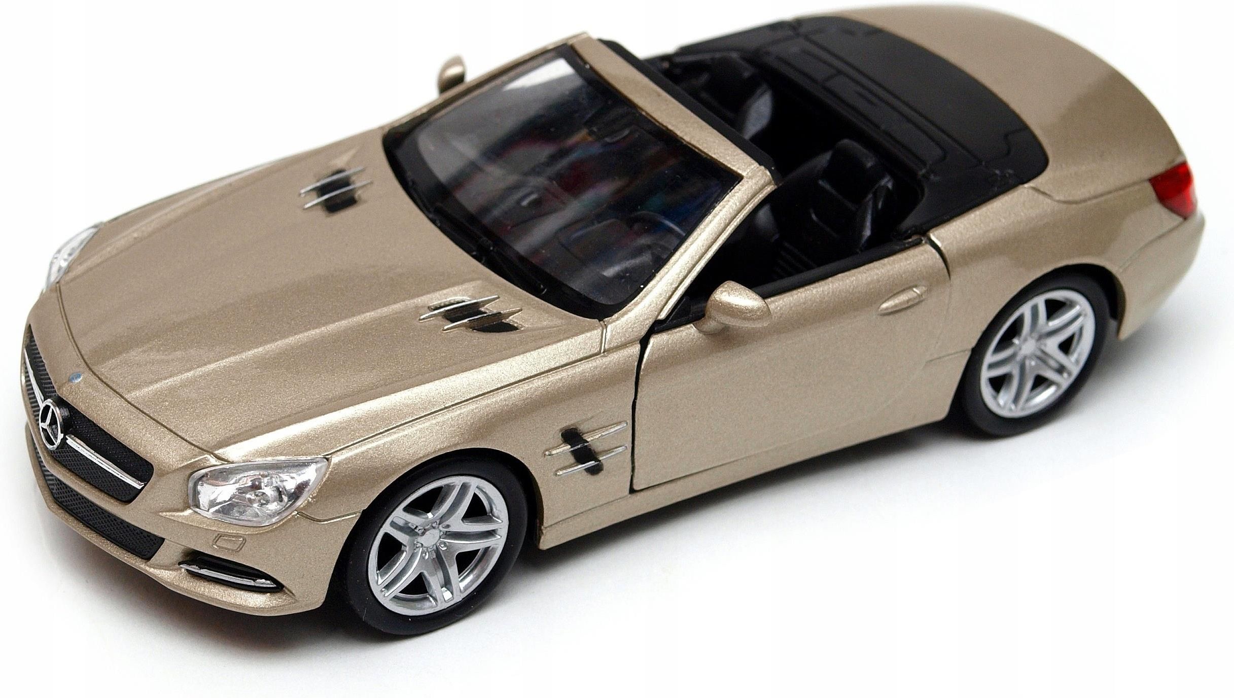 Welly Mercedes-Benz W123 Classe E Berline Beige 1975-1986 1/34-1