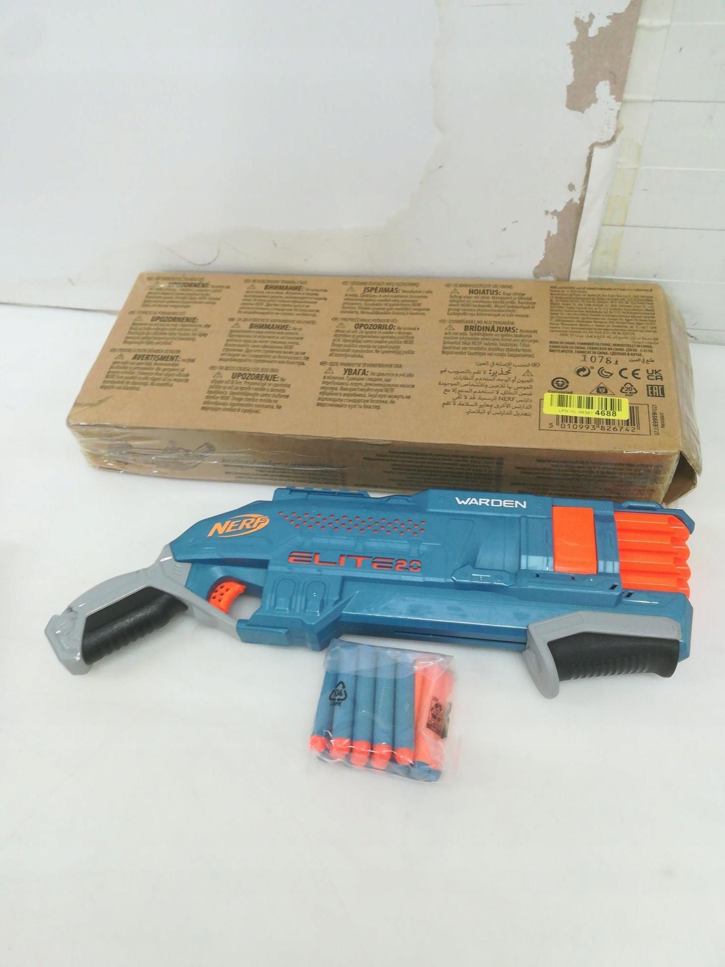 Arma infantil HASBRO NERF Elite Warden DB-8