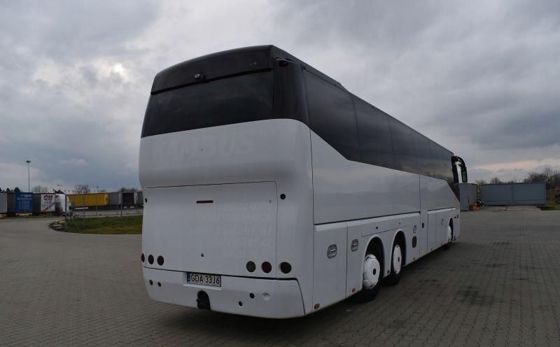Bova MAGIQ 12452, EURO 5, 59 miejsc, przekladn... - zdjęcie 4 Bova MAGIQ 12452, EURO 5, 59 miejsc, przekladn...