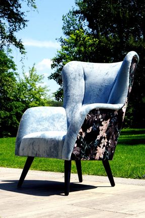 Fotel uszak w kwiaty GRAMI kolor błękitny, kolorowy fotel uszak DECOSTEEL