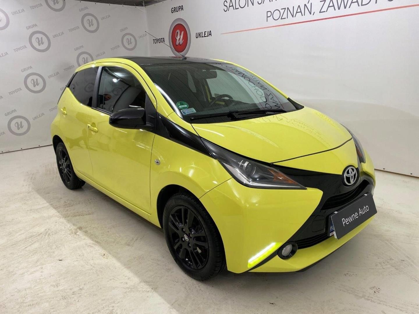 Sticker decal for Toyota Aygo Stripe Graphics mirror door kit rear light cover e