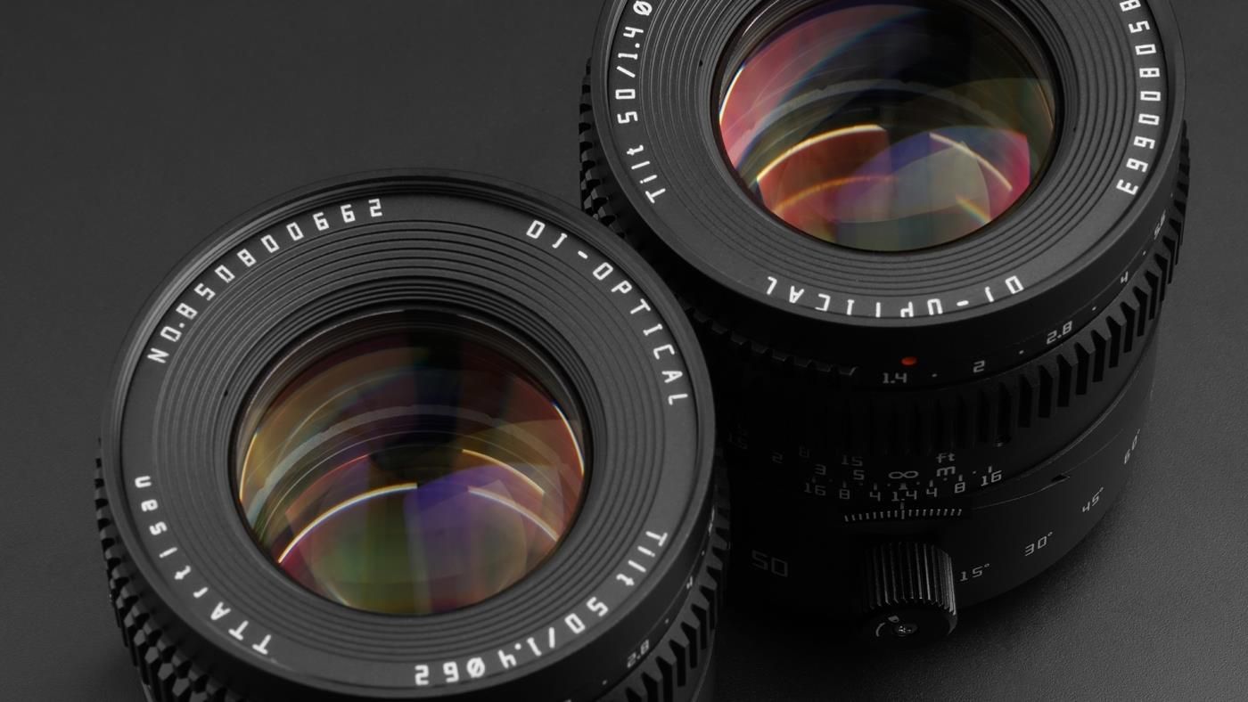 TTartisan 50 mm F1.4 Tilt RFマウント Amazon | TTArtisan 銘匠光学 50mm F1.4 TILTレンズ (Canon RF