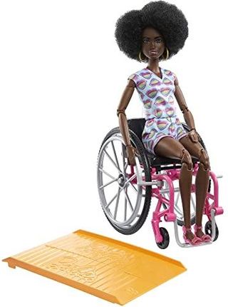 Barbie Fashionistas na wózku Strój w serca HJT14