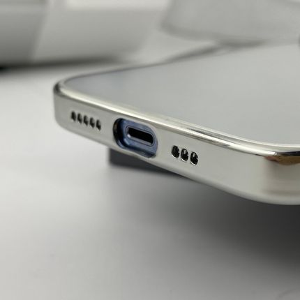 Etui Apgo Ep Hybrid Matte Do Apple Iphone 11 Pro Max - Matowe, Krawędź Pokryta Powłoką Galwaniczną Srebrny