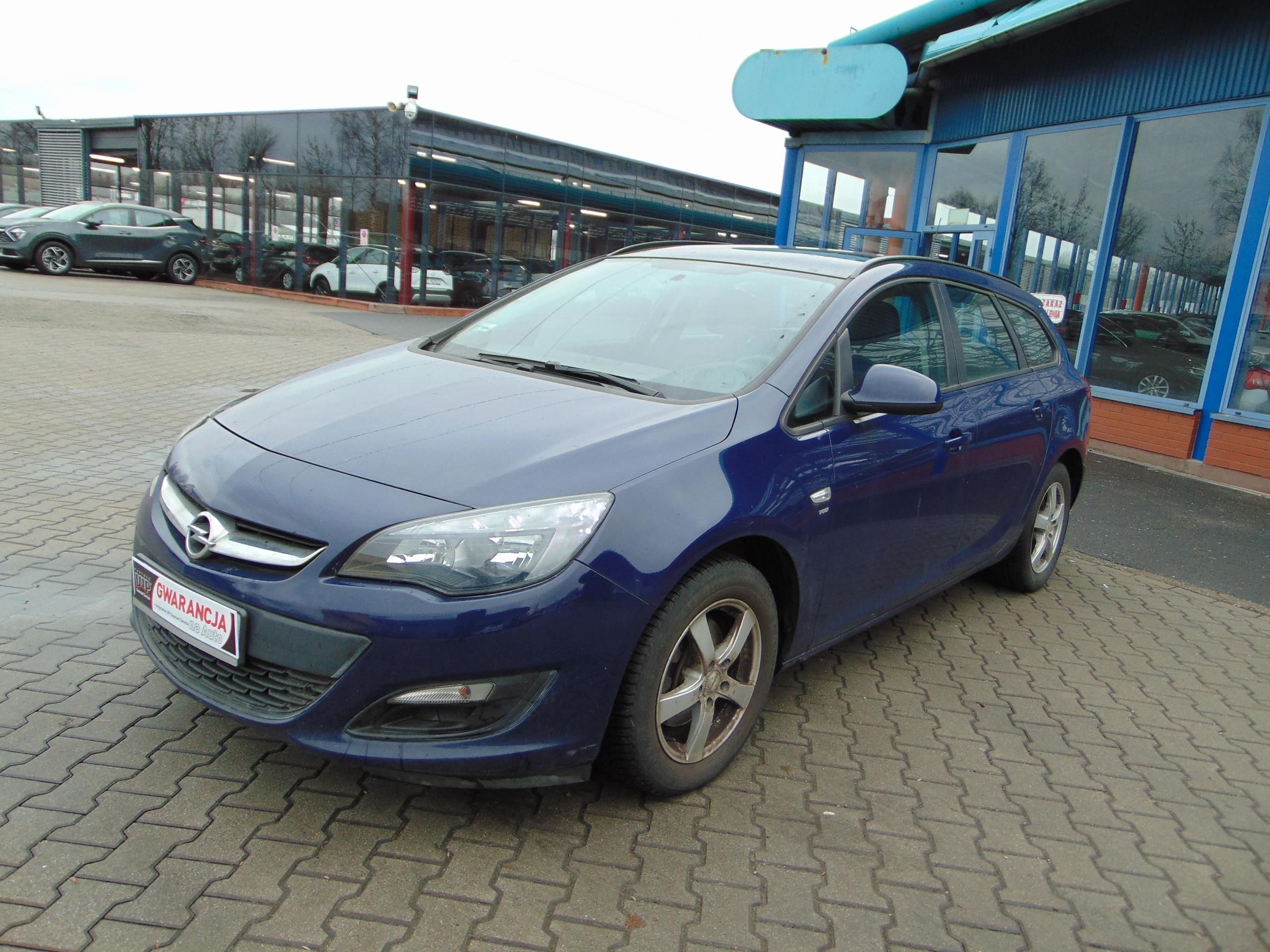 Opel Astra J Sports Tourer 1.7 Cdti Verbrauch OPEL ASTRA J Sports Tourer 1.7 CDTI (35) 110 KM - Opinie i ceny na Ceneo.pl