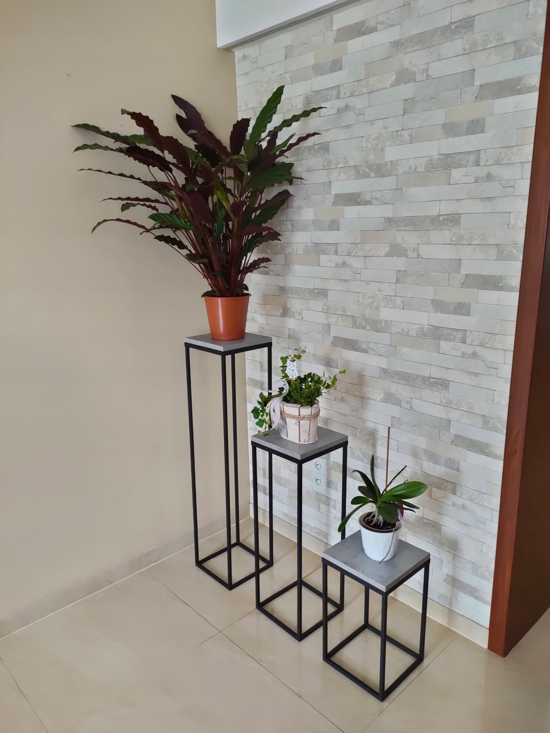 kwietnik-metal-loft-czarny-blat-beton-jasny-100cm-ceny-i-opinie