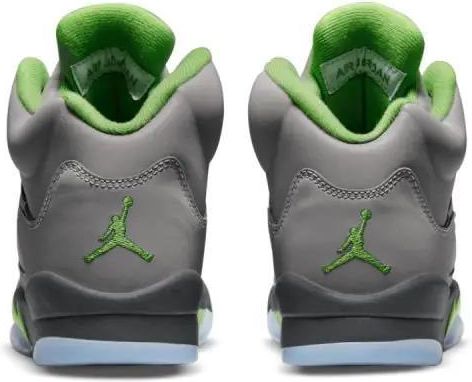 5a95b990-01c8-4a23-bdec-