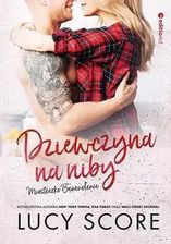 Zdjęcie Dziewczyna na niby. Miasteczko Benevolence - Ulanów