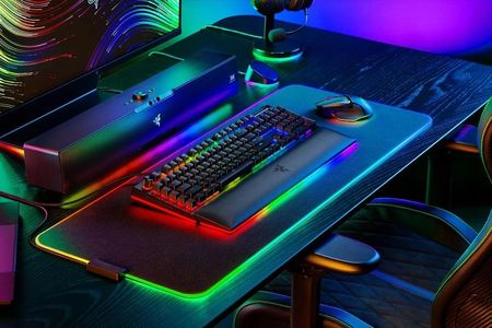 Klawiatura Razer BlackWidow V4 Pro Yellow Switch (RZ0304681800R3M1) - zdjęcie 2