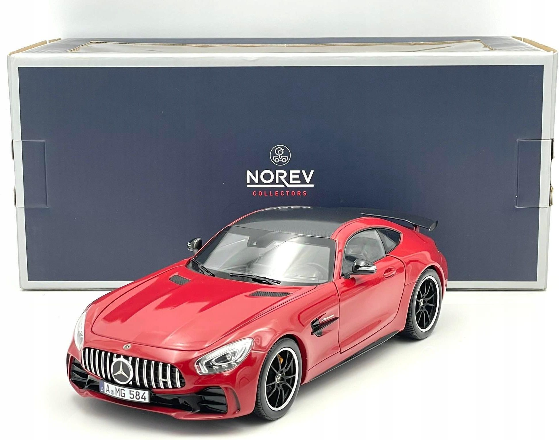 Modèle Réduit Mercedes 200 (1966) Rouge - Échelle 1:18 Par Norev - NEUF