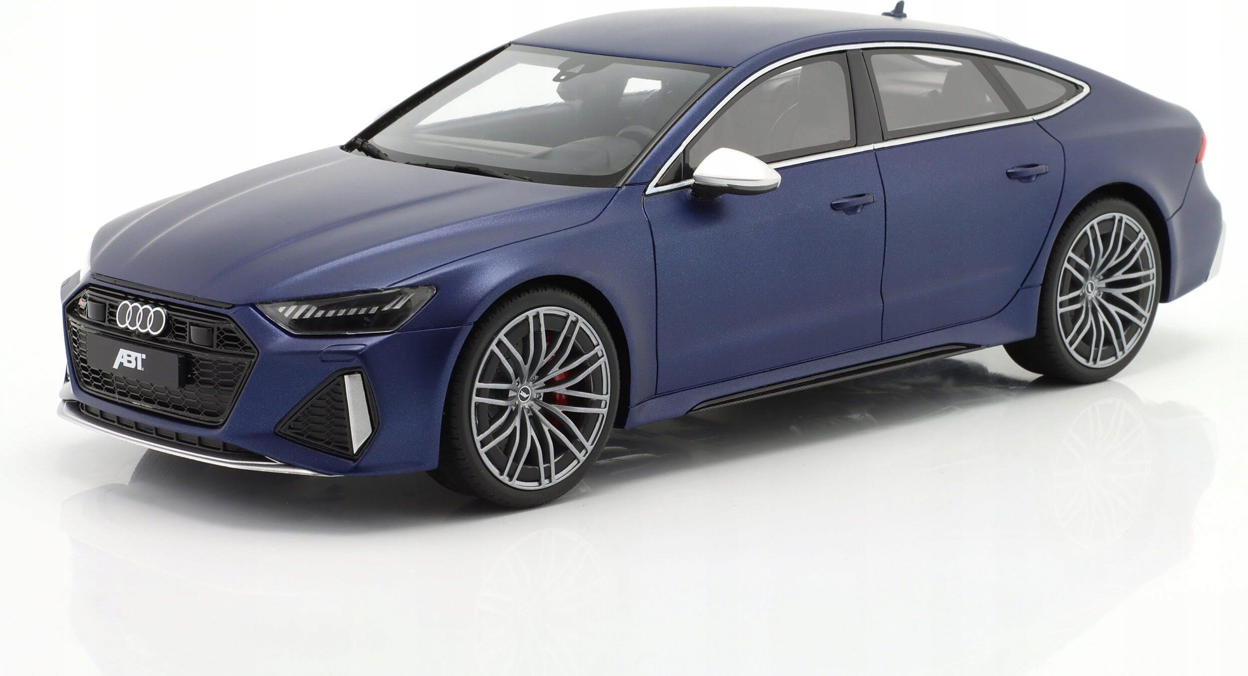 ミニカー GT SPIRIT Audi RS7 Limited Edition 1:18 ミニカー GT SPIRIT Audi RS7 Limited Edition 1:18 Amazon.com