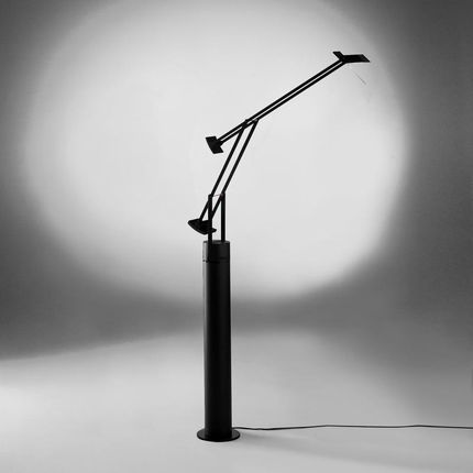 Artemide Tizio lampa stojąca LED ze ściemniaczem A009210+A087700