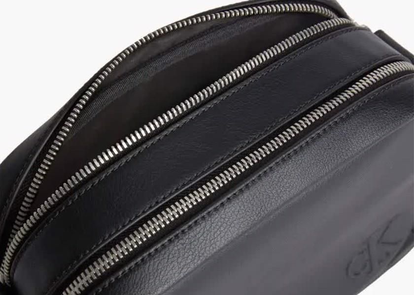 Calvin Klein Torbice torbice za vsak dan črna Camera Bag