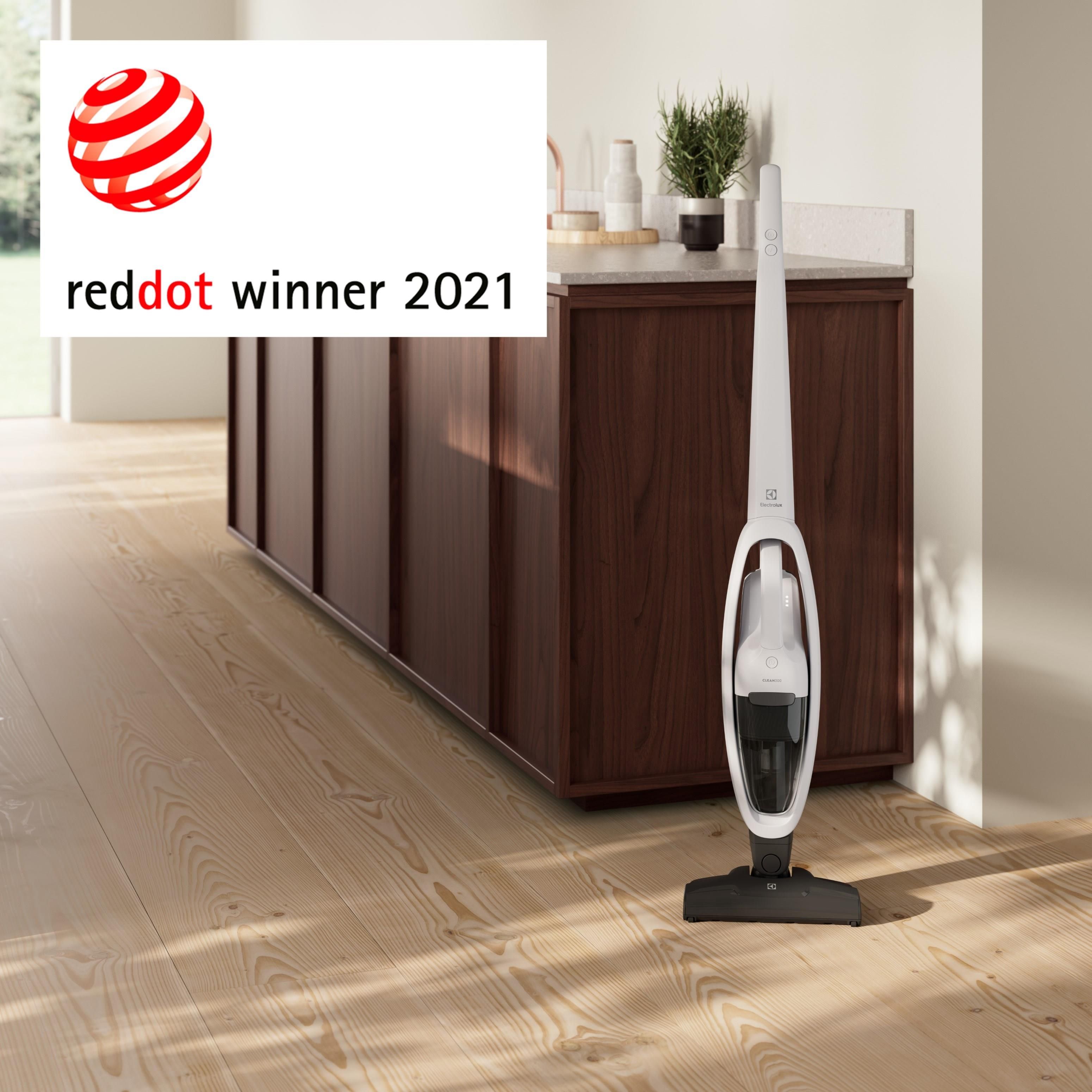 Electrolux Espc72rr Silent Performer Cyclonic Aspirateur Sans Sac, Technologie Turbociclonica Systeme Silence Pro Ergoshock Filtration Clean Air Raspberry Red Classe Energetique A