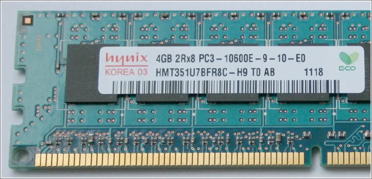 Kit RAM Hynix 4 Go (2 X 2 Go) DDR3 PC3-10600U - Modèle HMT325U6CFR8C - Occasion