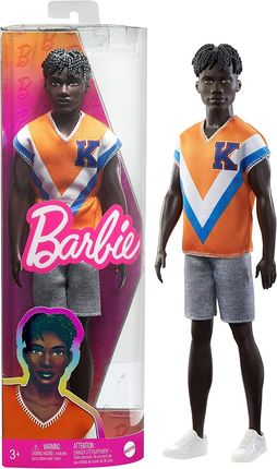 Barbie Ken Fashionistas ma zakręcone czarne włosy i stylowy strój: sportową koszulkę i szorty DWK44 HPF79
