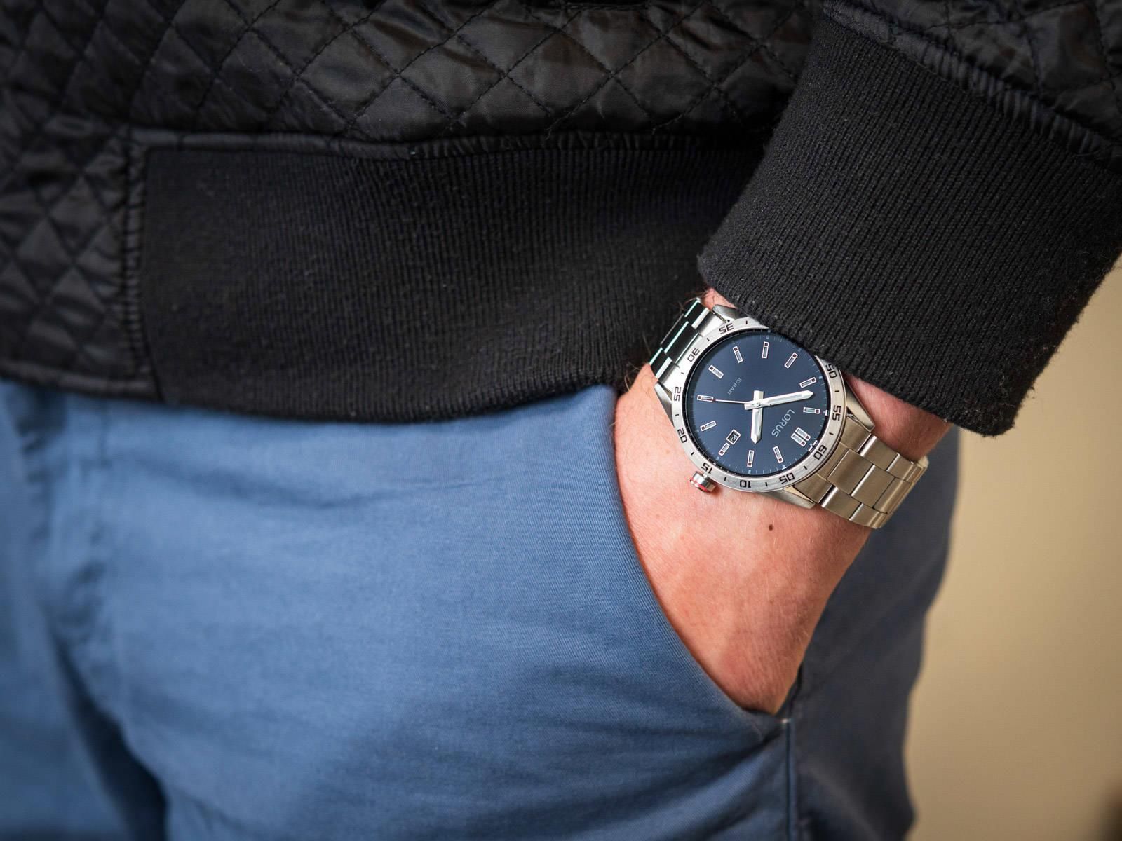Lorus Orologio Uomo In Acciaio Inox - Cassa Rotonda Argento Con Vetro Minerale - Modello RH961NX9