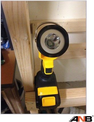 DeWalt LED werklamp, 1000 lumen, interne oplaadbare batterij, IP54, (DCL182- XJ