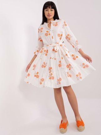 Biało-pomarańczowa wzorzysta sukienka z falbaną L