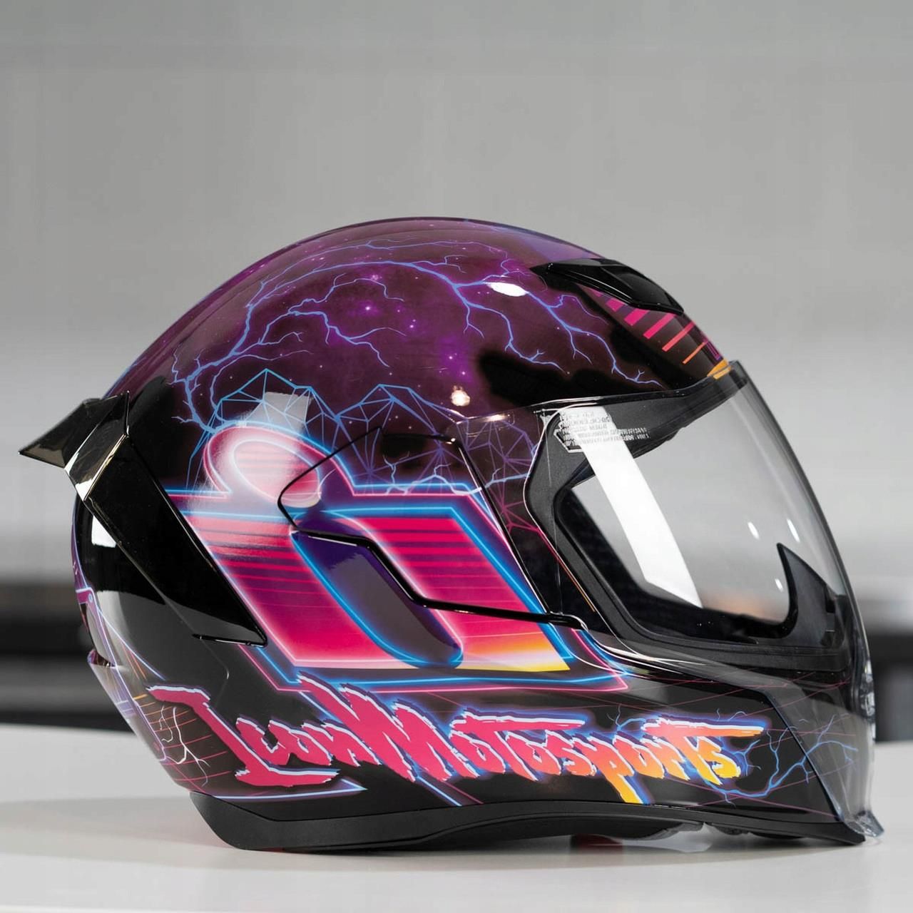 Kask motocyklowy Icon Airflite Synthwave Ciemna Szybka - Opinie i