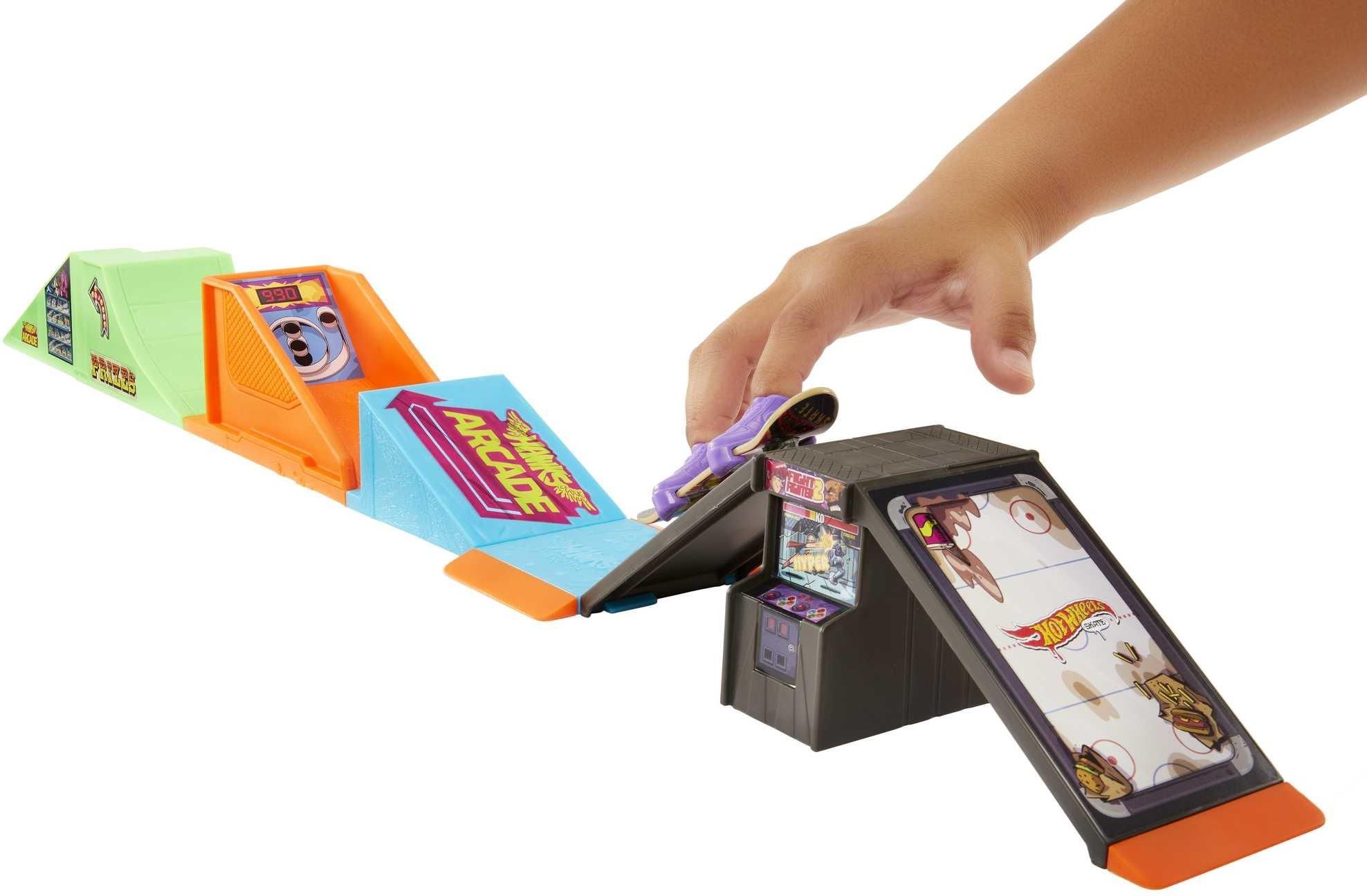 HOT WHEELS Skateparks Fingerboards - Mit Tony Hawk Designs