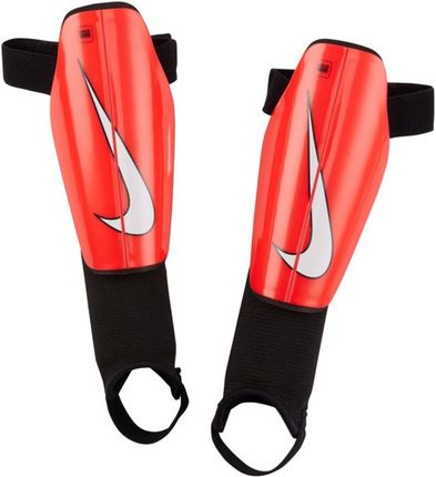 Ochraniacze Piłkarskie Nike Charge Dx4610 Kolor Czerwony, Rozmiar L 170-180Cm