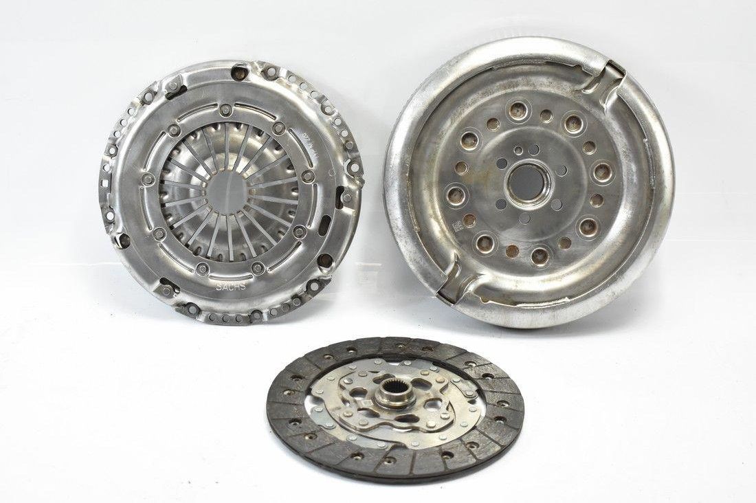 Sprzęgło Volkswagen Oe Sprzęgło Komplet Koło 04C105266E A3 8V A1 1 0Tsi ...
