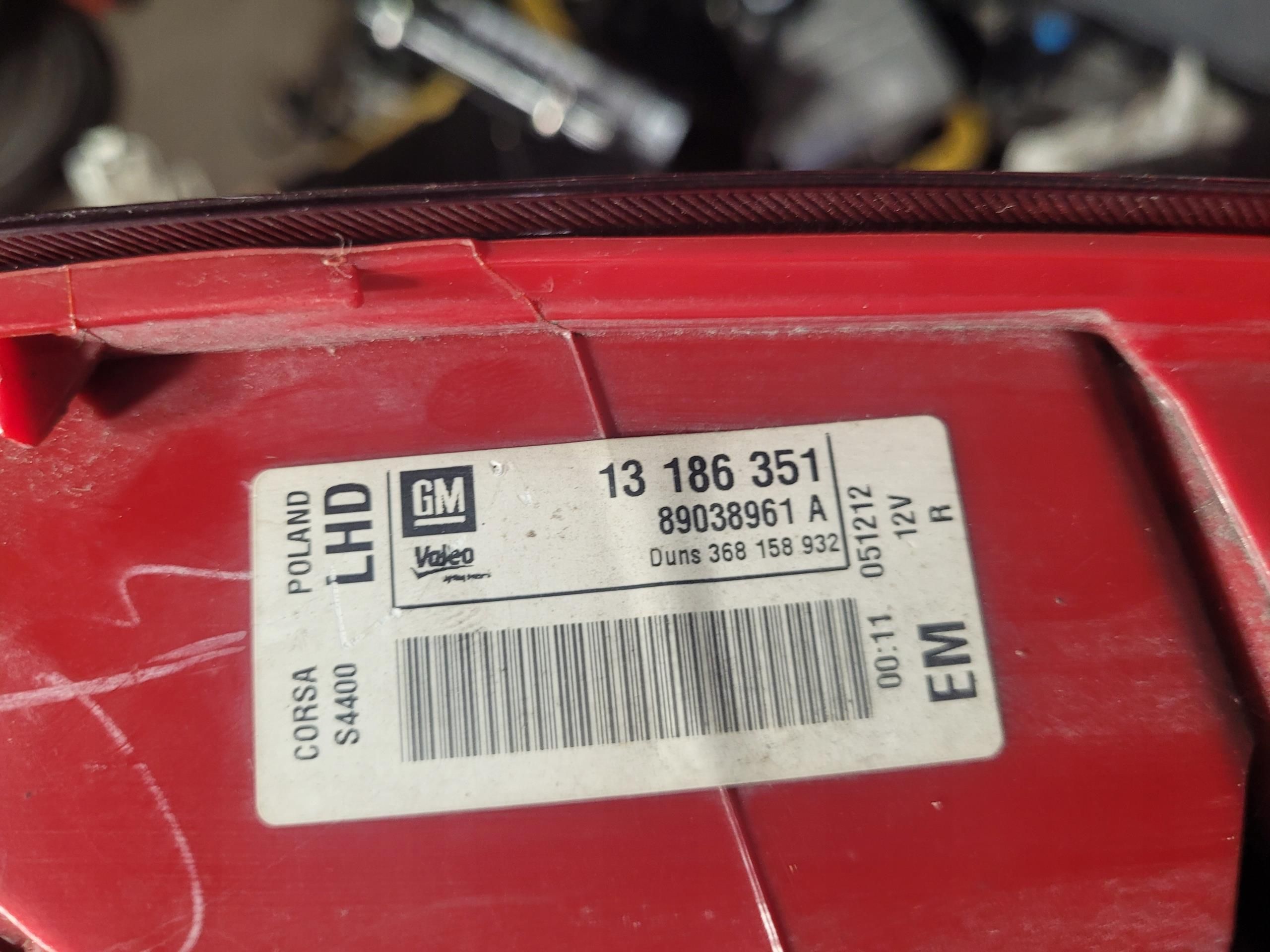 lampa-tylna-opel-corsa-d-lampa-prawy-tyl-13186351-opinie-i-ceny-na