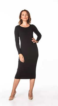 Dopasowana sukienka za kolano z okrągłym dekoltem (Czarny, XL)