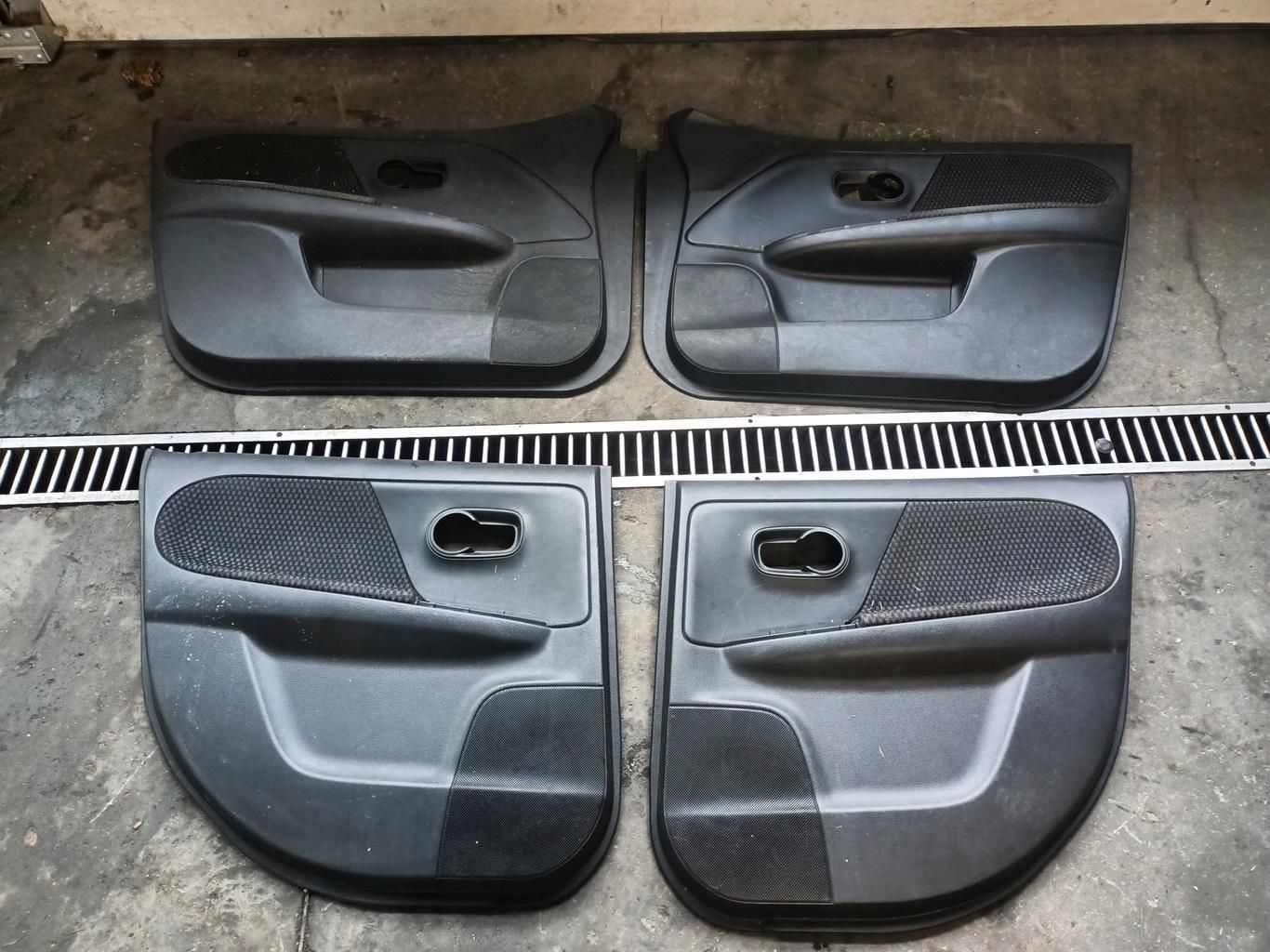 M MOTOS Tappetino Auto In Velour Premium Per Nissan Note I E11 (2006-2013) - Lato Guida, Grigio, Antiscivolo